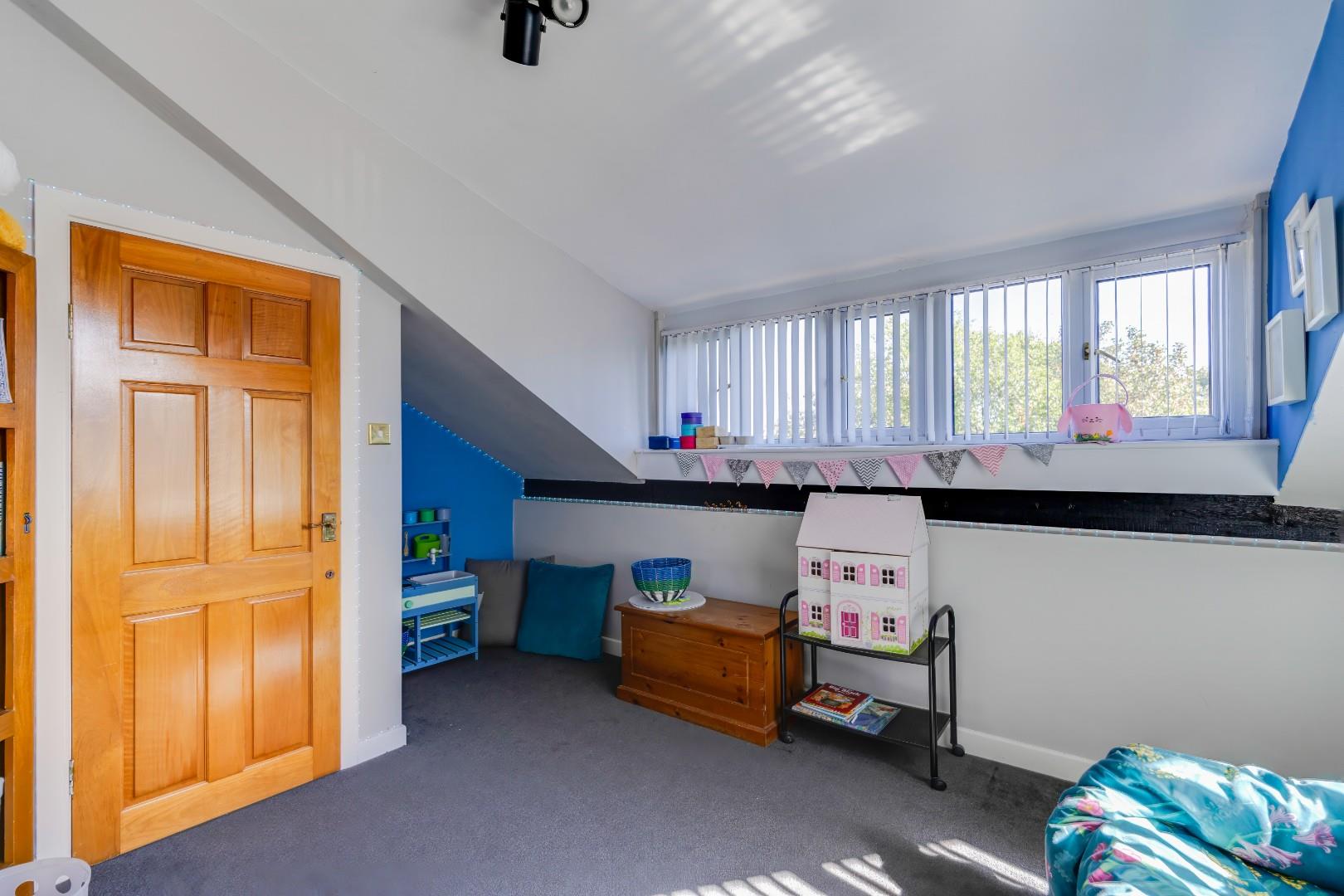 White Lodge, Mill Road, Dinas Powys, CF64 4BT